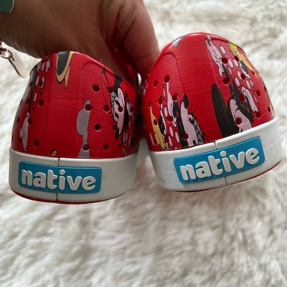 Native Disney Shoes - Women’s size 5 - Picture 3 of 7